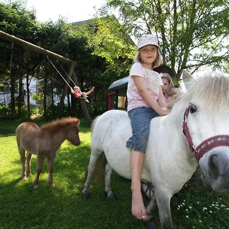 Agroturismo Gaestehaus Herbstbauernhof