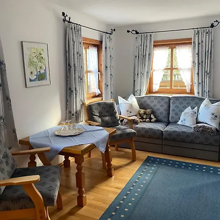 Gaestehaus Herbstbauernhof * Siegsdorf